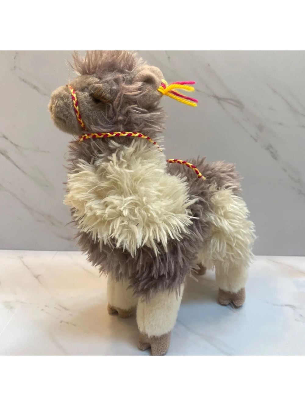Douglas Zephyr Llama (BIN 4)